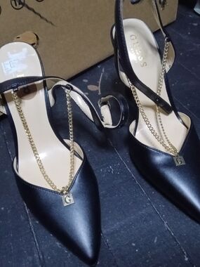 GUESS Black Pointed Slingback Heels with Gold Chain Accent